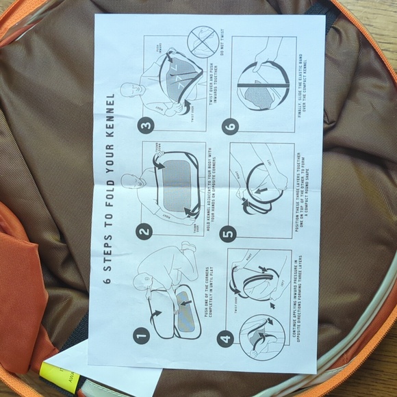 NWOT Pop-up Soft Dog Kennel - Picture 5 of 10